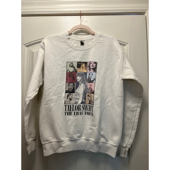 Gildan Taylor Swift The Eras Tour Women Fleece‎ Pullover Sweatshirt Size S White - Picture 2 of 4
